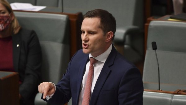 ЂОКОВИЋ ЈЕ ДОБАР АМБАСАДОР У АУСТРАЛИЈИ: Министар Хоук тера Новака из земље, а овако га је хвалио 2021. (ВИДЕО)