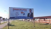 BILBORDI PODRŠKE VUČIĆU OSVANULI U BIJELJINI: Pomažu nas braća da Srpska bude jača