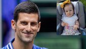 ZA NAS SI ANĐEO KOJI ZEMLJOM HODA: Otac male Sofije (2) podržao Novaka, naš teniser finansirao let bolesne devojčice u SAD