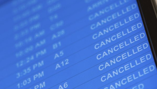 ШТРАЈК УПОЗОРЕЊА РАДНИКА: Аеродроми широм Немачке отказују летове