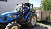 АКЦЕНАТ ОРГАНСКОЈ ПРОИЗВОДЊИ: Позив за набавку нових трактора и механизације пољопривредници могу да очекују већ фебруара