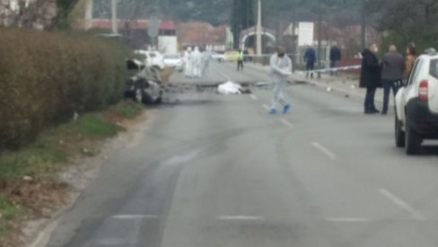 TELO NA ULICI, DELOVI AUTOMOBILA PO PUTU: Prvi snimci sa mesta eksplozije u Podgorici (UZNEMIRUJUĆI VIDEO)