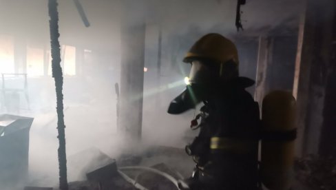 POŽAR NA NOVOM BEOGRADU: Hitnom reakcijom vatrogasaca izbegnuta tragedija