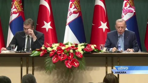 (УЖИВО) ПРЕДСЕДНИК У ТУРСКОЈ: Вучић и Ердоган се обраћају медијима након потписивања важних споразума