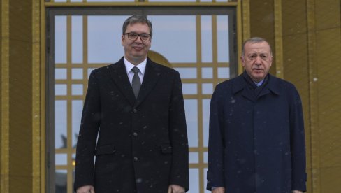 ИЗУЗЕТНА ГОДИНА ЗА ОДНОСЕ АНКАРЕ И БЕОГРАДА: Ердоган задовољан сарадњом са Србијом
