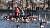 PLIVANJE ZA ČASNI KRST ŠIROM SRBIJE: Najhrabriji vernici obeležili jedan od najvećih hrišćanskih praznika (FOTO)