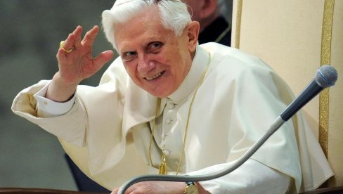 ZNAO ZA ZLOSTAVLJANJA DECE Skandal trese katoličku crkvu, papa Benedikt lagao?