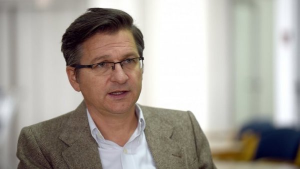 Одбачена тужба четворо професора против Милоша Ковића