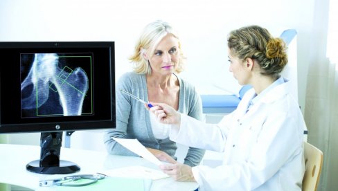 OSTEOPOROZA POGAĐA I MUŠKACRCE: Ako imate više od 50 godine, obavezno proveravajte i zdravlje kostiju