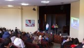 NACIONALNI DAN RUMUNSKE KULTURE: Vršački đaci priredili svečanu akademiju u Gimnaziji