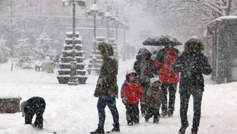 ВРЕМЕНСКА ПРОГНОЗА ЗА НЕДЕЉУ, 23. ЈАНУАР: Ледени дани, са снегом и ветром у појачању