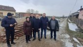 HUMANOST PODIŽE NOVI DOM: Porodici Vranić iz Runjana kod Loznice stigla neophodna građa od javnog preduzeća Srbijašume