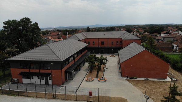 ТИМ ЗА ШКОЛЕ У ЛАПОВУ ОДЛУЧИО: Ево како ће деца похађати наставу