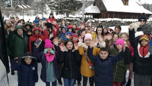 MALIŠANI S KOSMETA NA TARI: Centar dečjih letovališta beograda bio domaćin učenicima tokom zimskog raspusta