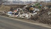 ДИВЉА ДЕПОНИЈА ПОРЕД ДРУМА: Несавесни грађани одлажу отпад на улазу у Зрењанин (ФОТО)