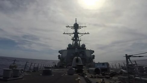 OFICIRI I LOPOVI: Mornari Kraljevske mornarice ukrali ajpede i video igrice iz američke baze