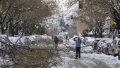 SA OBILAZNICE EVAKUISANO 3.500 LJUDI: Snežna oluja “Elpida” paralisala Atinu (FOTO/VIDEO)