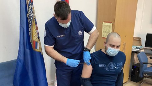 NA INICIJATIVU NAČELNIKA MILIĆA: Vakcinacija policijskih službenika u Beogradu