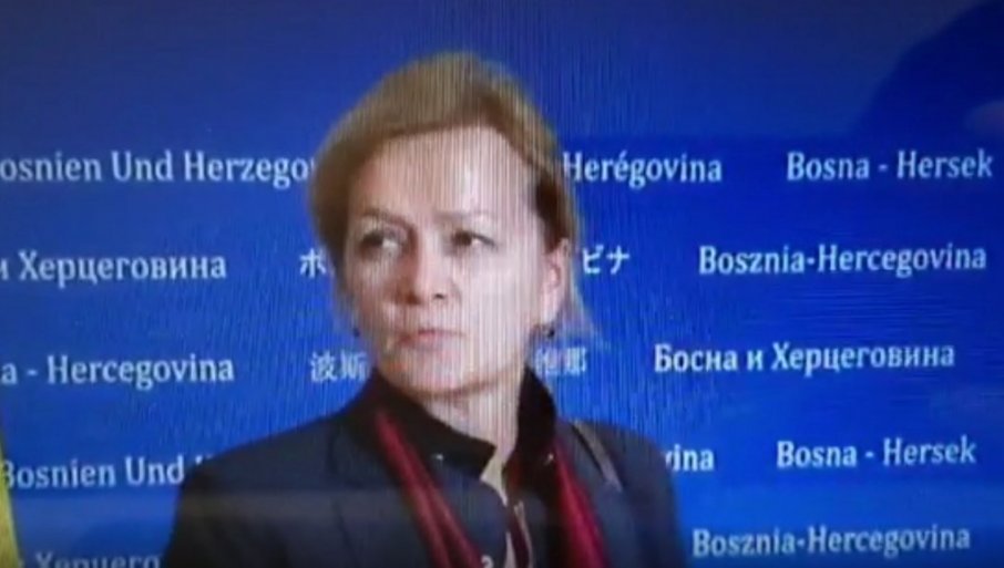 OPASNA IZJAVA ZVANIČNICE EU: Angelina Srbe u BiH "prevela" u Bošnjake (VIDEO)