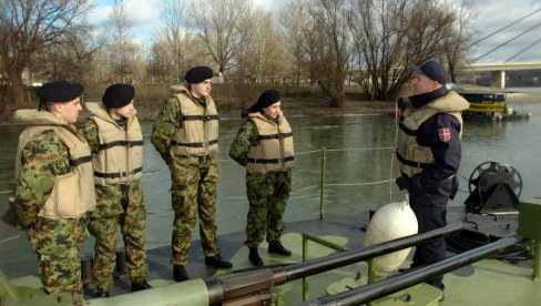 RASPOREĐENI NA KOZARU: Kako izgleda specijalistička obuka vojnika u Rečnoj flotili (FOTO)