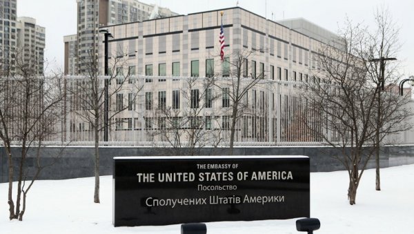 САД ДИЖУ ПАНИКУ: Нови позив грађанима да напусте Украјину, повод наводне руске војне претње