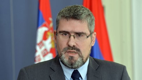 ĐILAS BEZ IKAKVOG UTEMELJENJA ISPALJUJE LAŽI Starović: Zahvaljujući Vučiću Srbija je, uz Crnu Goru, najspremniji kandidat za članstvo u EU