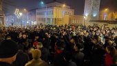 MINISTAR SPAJIĆ NA PROTESTU U PLJEVLJIMA: Građani na protestima zbog najave formiranja manjinske vlade