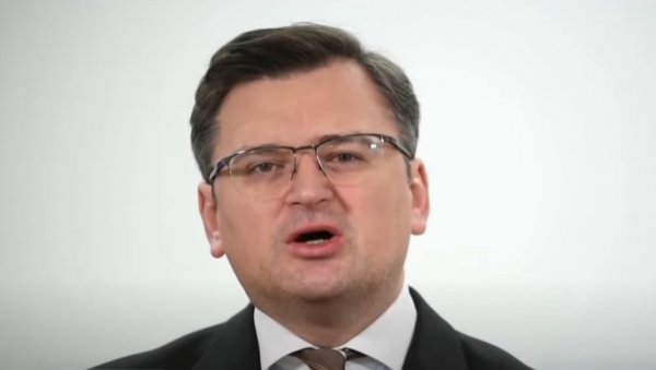 ДА БАЦИМО РУСИЈУ НА ПЛЕЋА, ЈЕСИ ЛИ ЛУД?  Италијански политичар украјинском министру Кулеби