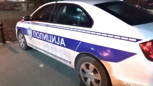 БАЦИЛИ МАРИХУАНУ КРОЗ ПРОЗОР АУТОМОБИЛА: Пиротска полиција ухапсила двојицу дилера