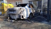 OGLASIO SE MUP NAKON PALJEVINE U VRANJU: Zapaljena četiri automobila, organi reda intenzivno rade na slučaju (FOTO/VIDEO)