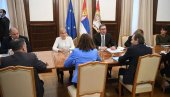 SASTANAK U PREDSEDNIŠTVU: Vučić razgovara sa posrednicima Evropskog parlamenta u međustranačkom dijalogu