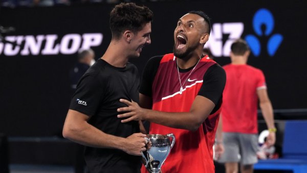 КИРЈОС ИЗЛУДЕО РИВАЛА: Ушао му је у главу, па се смејао пред камером (ВИДЕО)