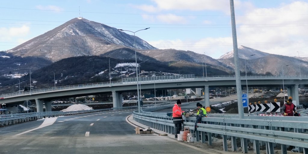 Novosti.rs Galerija PREMIJERKA BRNABIĆ SE OBRATILA JAVNOSTI