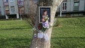 TUGA NA NOVOM BEOGRADU: Na mestu gde je stradala Isidora (10) njena fotografija i cveće (FOTO)