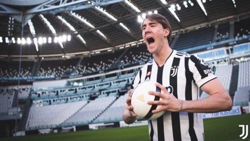 DUŠAN VLAHOVIĆ SLAVI: Juventus doveo fenomenalno pojačanje, najskuplje plaćenog igrača do transfera Nejmara