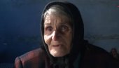 MOLIMO SE DA JE ŽIVA: Baka LJubi izgorela kuća, nje nigde nema – kod Gline svi traže staru Srpkinju  (FOTO+VIDEO)