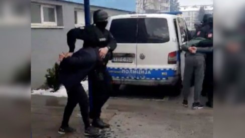UHAPŠENO 19 NARKO-DILERA: Tokom akcije Staza, policija na teritoriji RS razbila organizovanu kriminalnu grupu