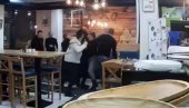 MASOVNA TUČA U NOVOM PAZARU: Mladići se pesničili, letele stolice, a na kraju se pomirili (VIDEO)