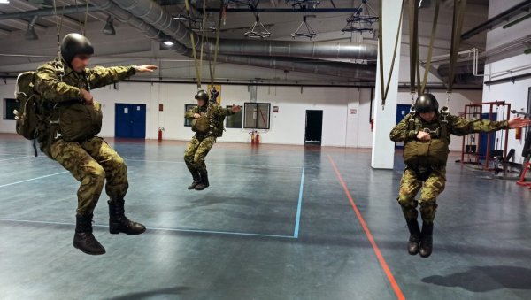 ОБУКА ЗА НАЈЕЛИТНИЈУ ЈЕДИНИЦУ ВС: Овако изгледа тренинг за 63. падобранску бригаду (ФОТО)