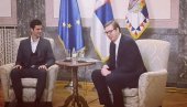VELIKO HVALA, DRAGI NOVAČE: Predsednik Vučić se sastao sa najboljim teniserom sveta