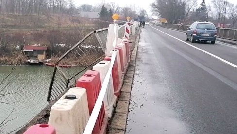 NI TRAGEDIJA NIJE UBRZALA OBNOVU MOSTA: Deonica kod vršačkog sela Vlajkovac gde su stradala dva fudbalera - rizična (VIDEO)