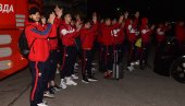 DOČEK ZA FUDBALERE ZVEZDE: Ekipa se vratila u Beograd, navijači iznenadili igrače (FOTO/VIDEO)
