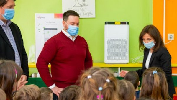 ПРЕЧИШЋИВАЧИ ВАЗДУХА МАЛИШАНИМА У ПУ ДЕЧЈИ ДАНИ: Општина Стари град обезбедила уређаје за вртиће