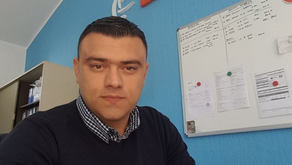 ОД ГАЗДЕ 500 ЕВРА, КАД ПОСТАНЕШ ТАТА: Предузетник из Бачке Паланке запосленима који добију новорођенче обећава поклон-честитку