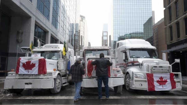 ВАНРЕДНО СТАЊЕ И У ОНТАРИЈУ: Најављују нове мере против камионџија који протестују