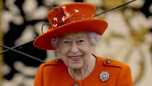 ИЗМИЧЕ ЈОЈ САМО ЛУЈ ЧЕТРНАЕСТИ: Краљица Елизабета Друга данас заокружила  70 година владавине