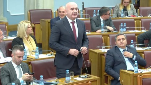 ВЛАДИМИР ЈОКОВИЋ: О моделу нове Владе треба преговарати у склопу парламентарне већине