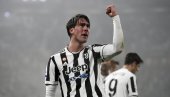 ČUVENI HRVAT ODUŠEVLJEN SRBINOM: Vlahović čini druge u Juventusu boljim!