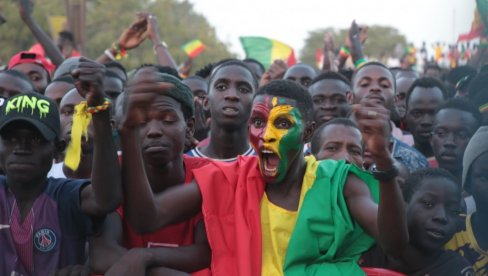 У ТРАНСУ И ДАКАР И ПАРИЗ: Сенегал бурно славио афричку титулу, председник прогласио празник!