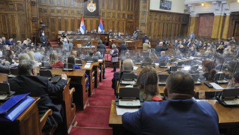 SEDNICA POČINJE U 17 ČASOVA: Poslanici sutra proglašavaju promene Ustava Srbije